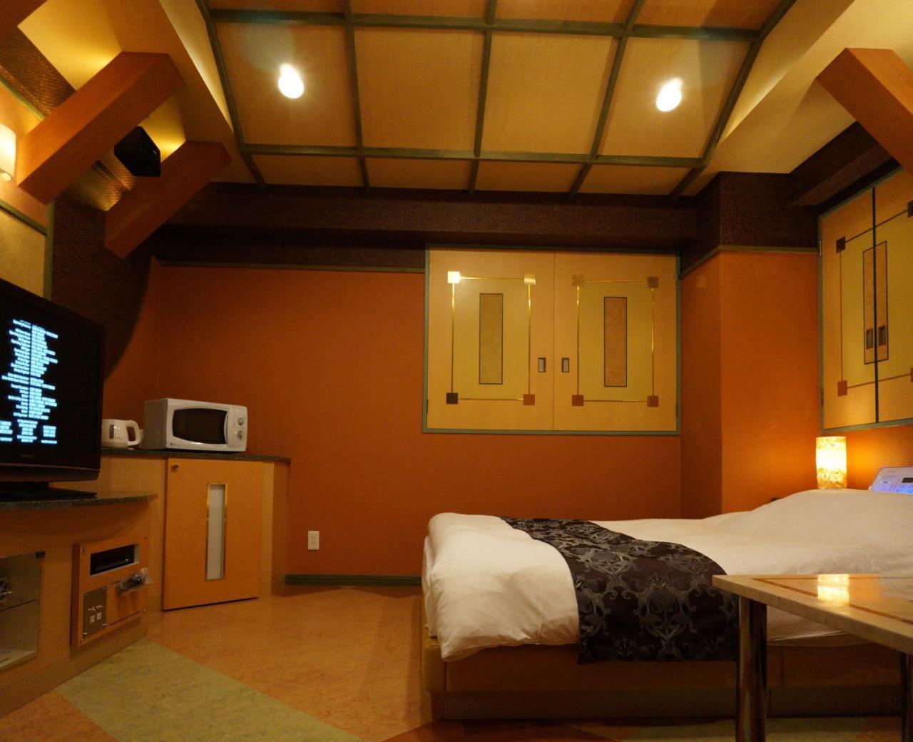 Shonan Sirene (Adults Only) Hotell Hiratsuka Exteriör bild